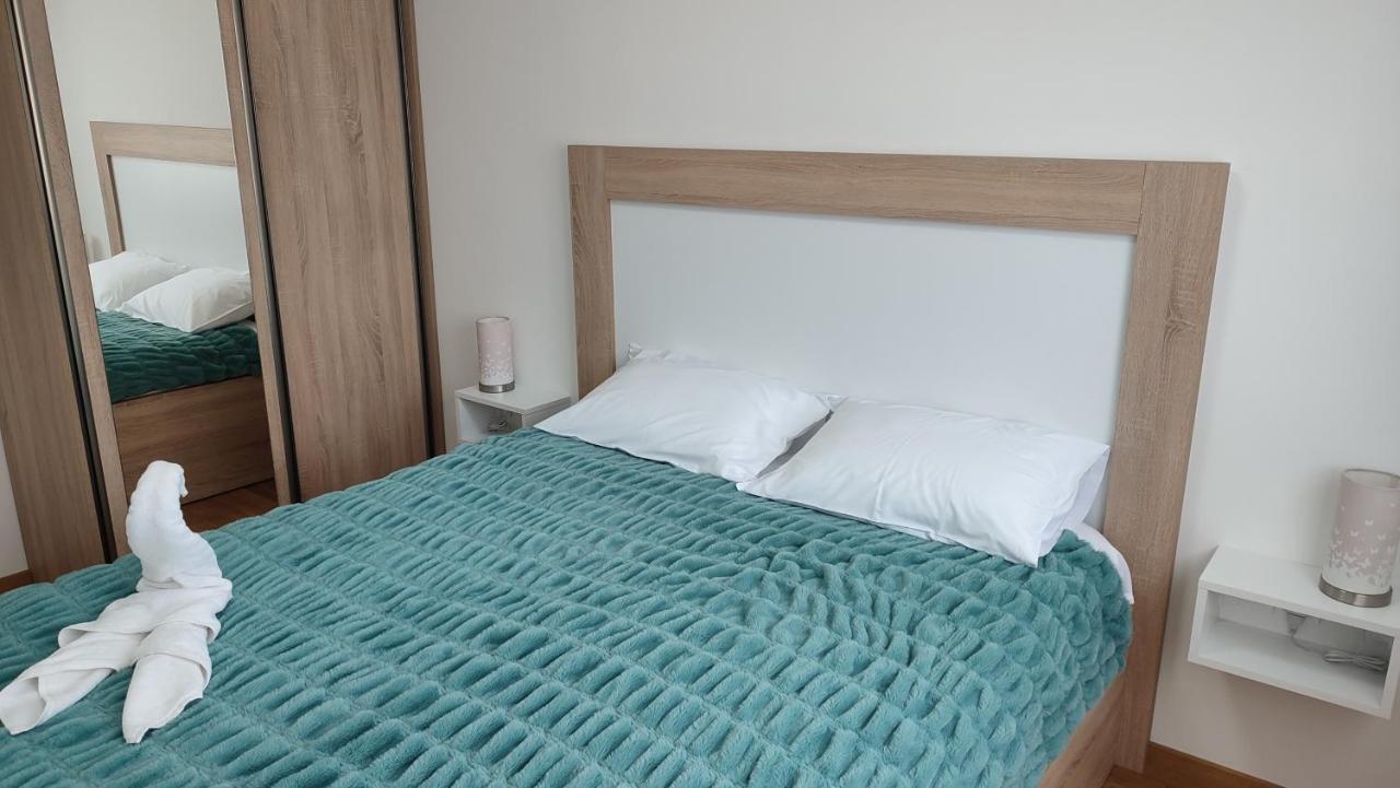 Apartmani Stari Aerodrom Podgoriţa Exterior foto