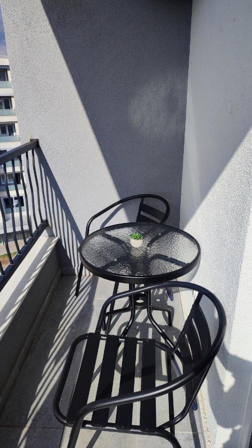 Apartmani Stari Aerodrom Podgoriţa Exterior foto